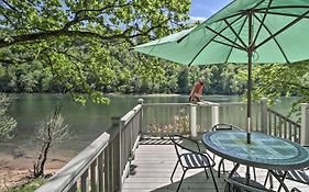 Lakeview Escape With Direct White River Access!